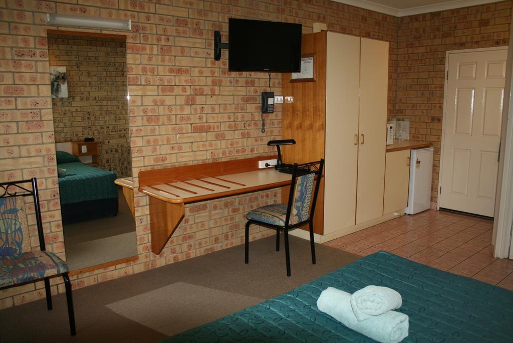 Mulga Country Motor Inn Charleville Pokoj fotografie