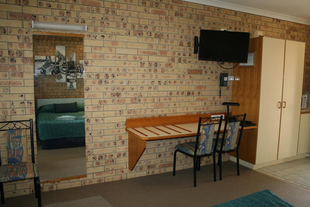 Mulga Country Motor Inn Charleville Exteriér fotografie