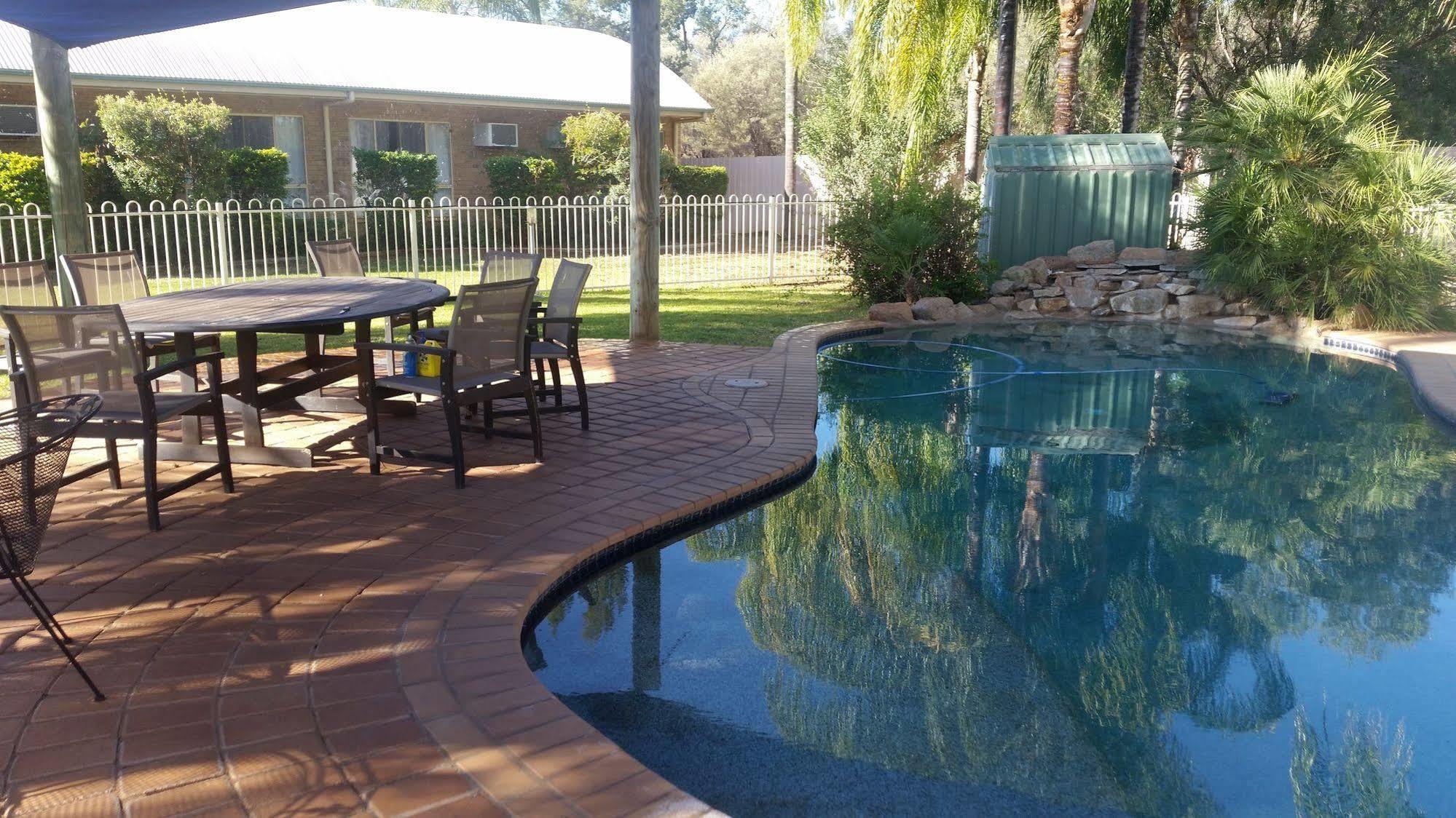 Mulga Country Motor Inn Charleville Exteriér fotografie